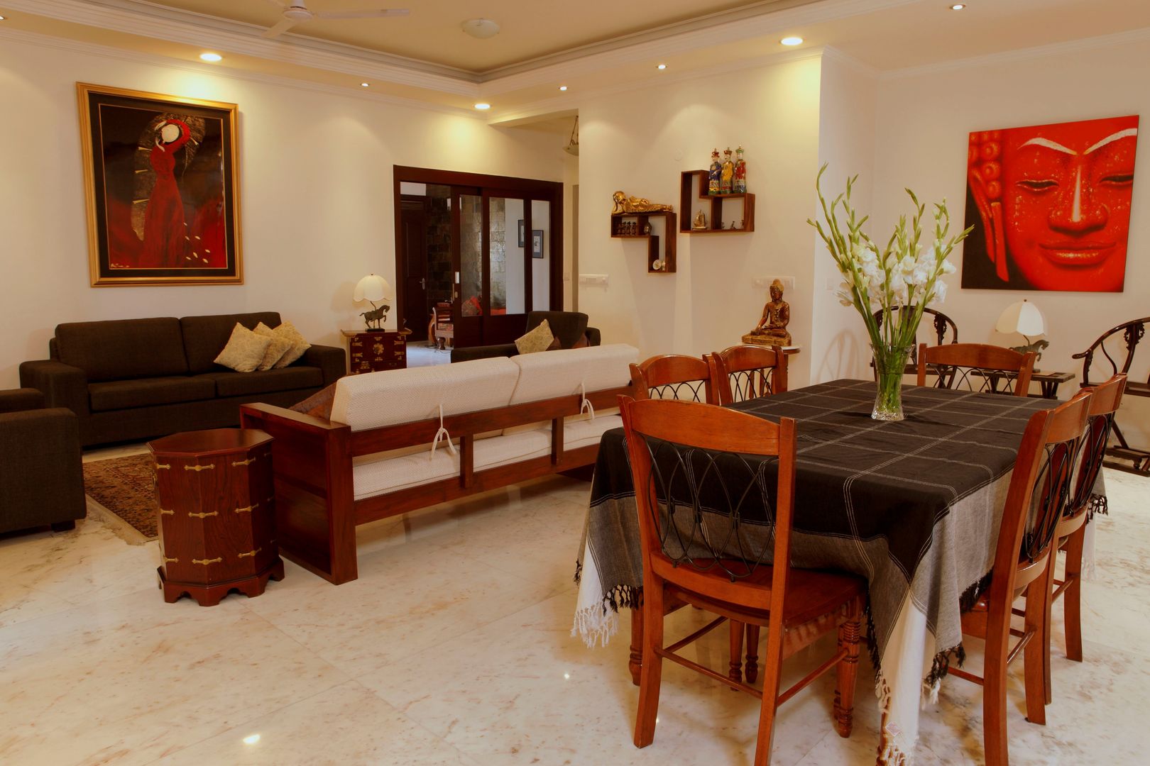 An apartment in Central Park 1, Gurgaon, stonehenge designs stonehenge designs Modern dining room