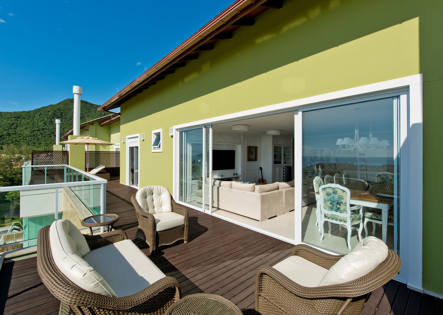 homify Balcone, Veranda & Terrazza in stile moderno