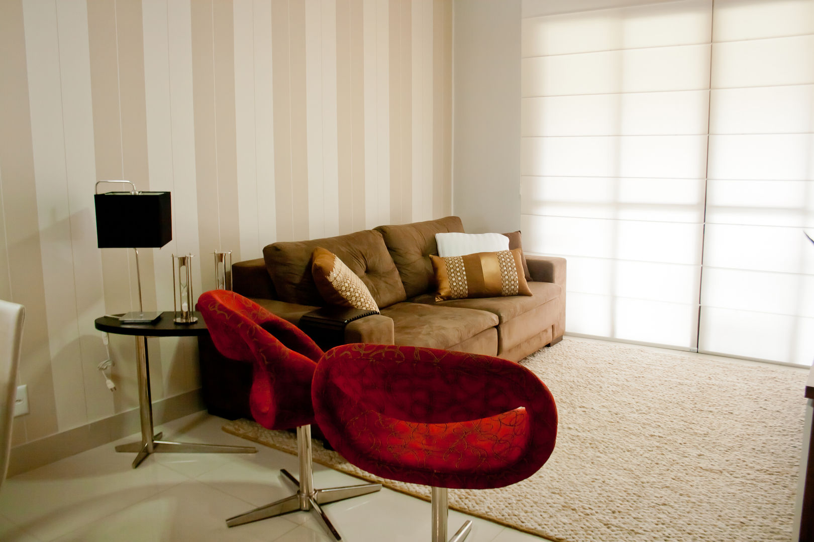 homify Salas de estar modernas