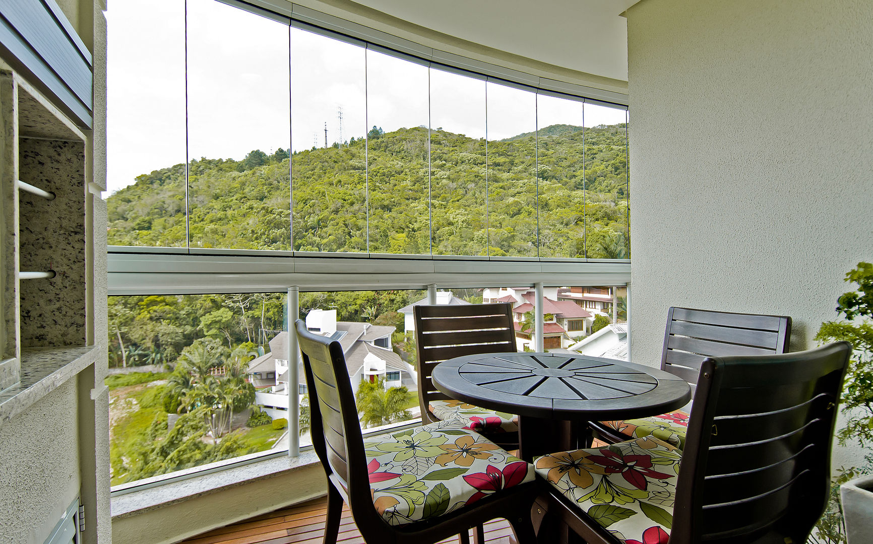 homify Moderner Balkon, Veranda & Terrasse