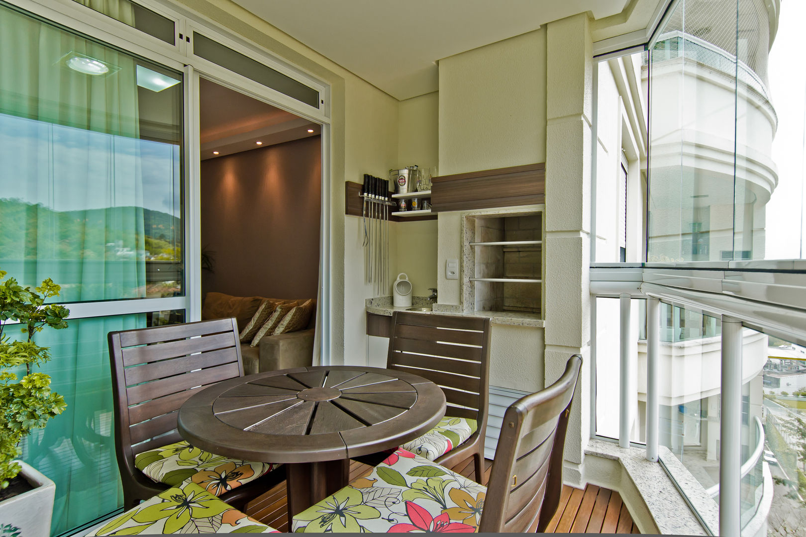 homify Moderner Balkon, Veranda & Terrasse