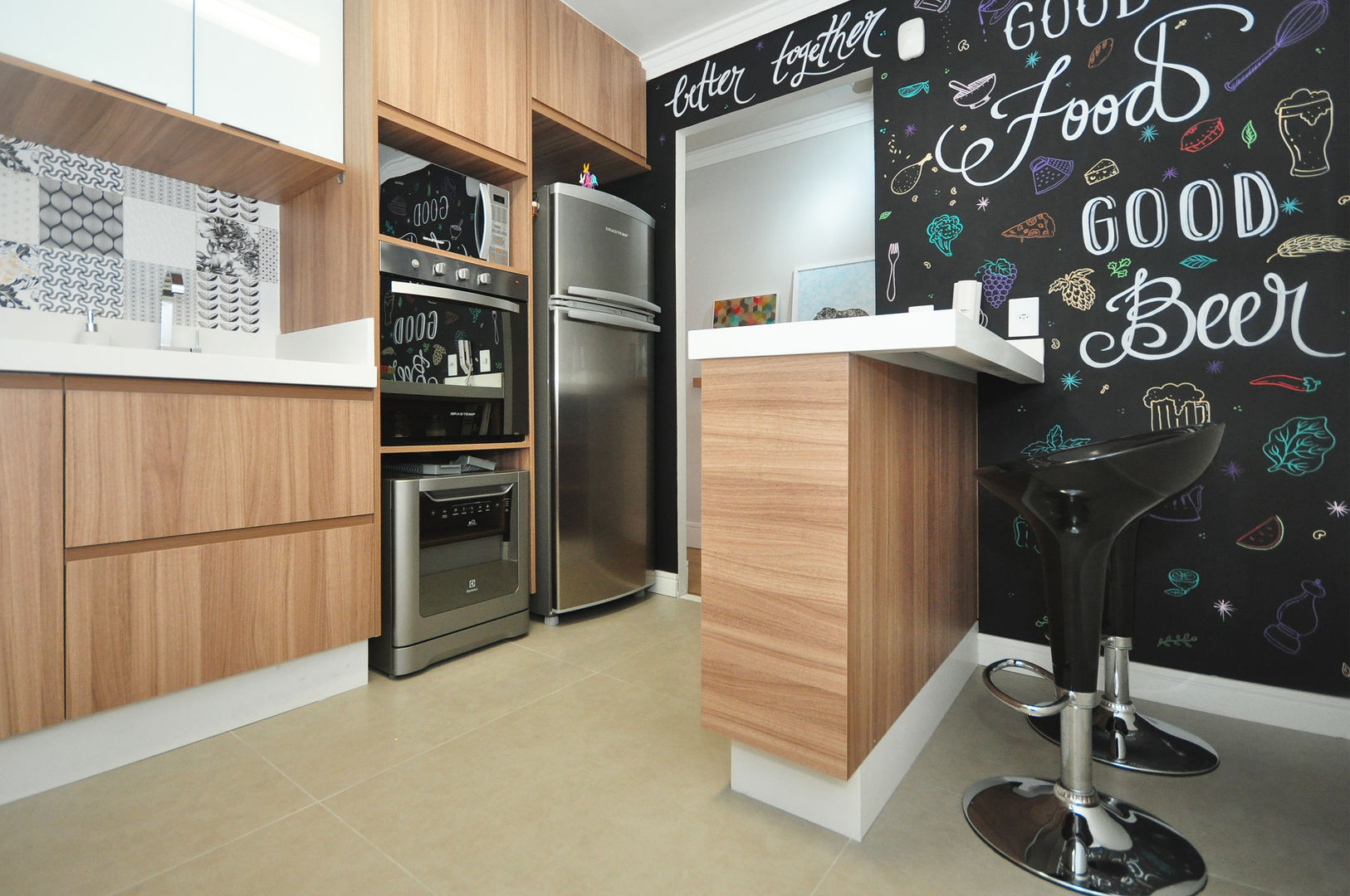 Apartamento Vila Mariana, Condecorar Arquitetura e Interiores Condecorar Arquitetura e Interiores Eclectic style kitchen