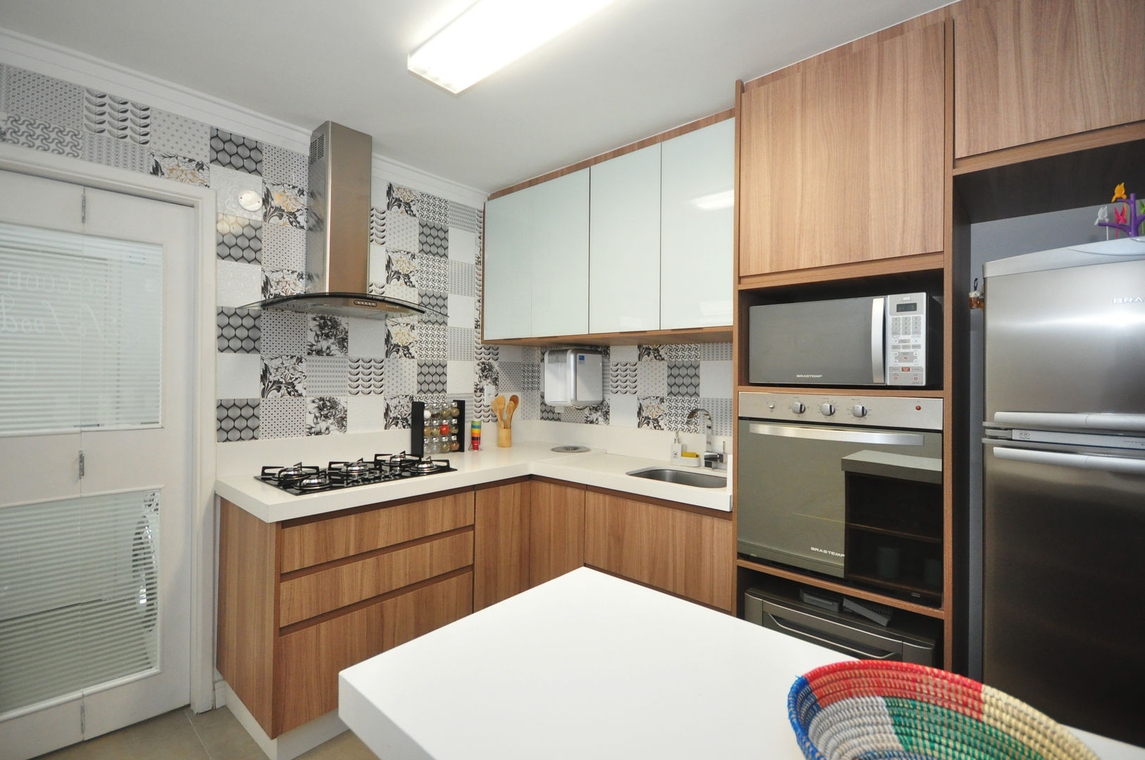 Apartamento Vila Mariana, Condecorar Arquitetura e Interiores Condecorar Arquitetura e Interiores Cucina eclettica