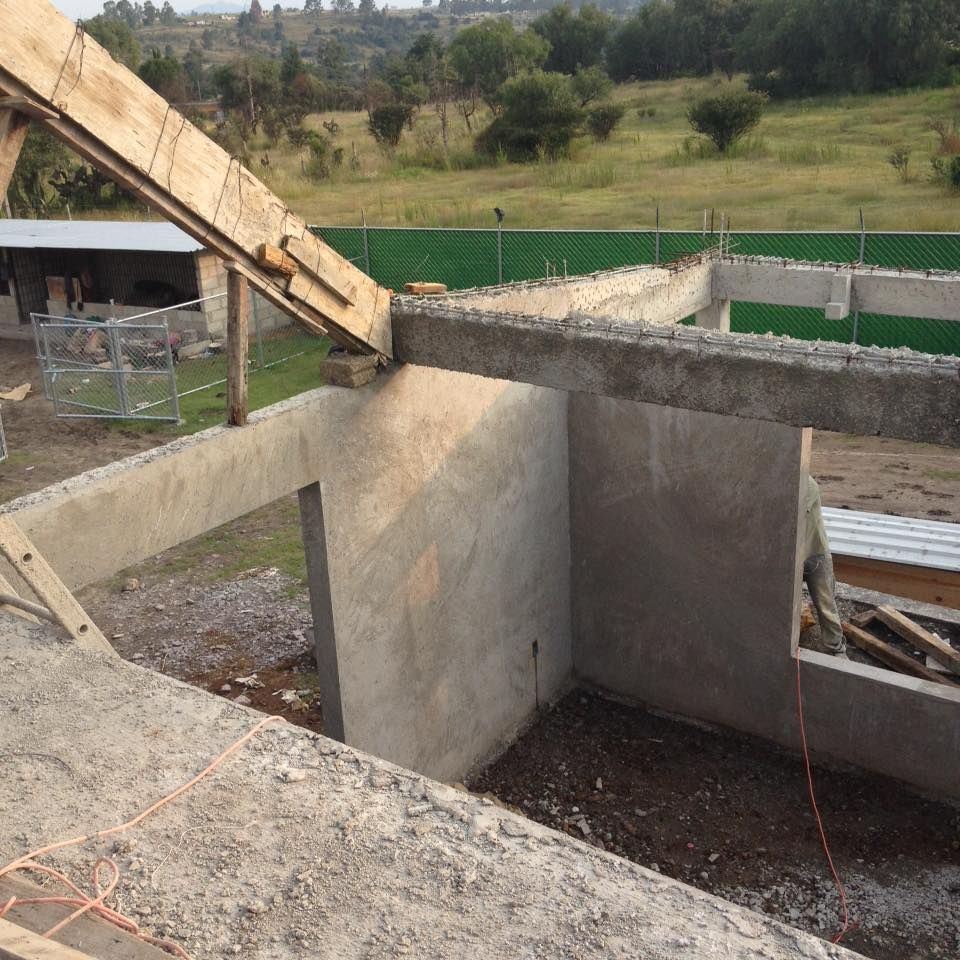 Casa de campo Tepotzotlan, URBVEL Constructora e Inmobiliaria URBVEL Constructora e Inmobiliaria Rustic style houses