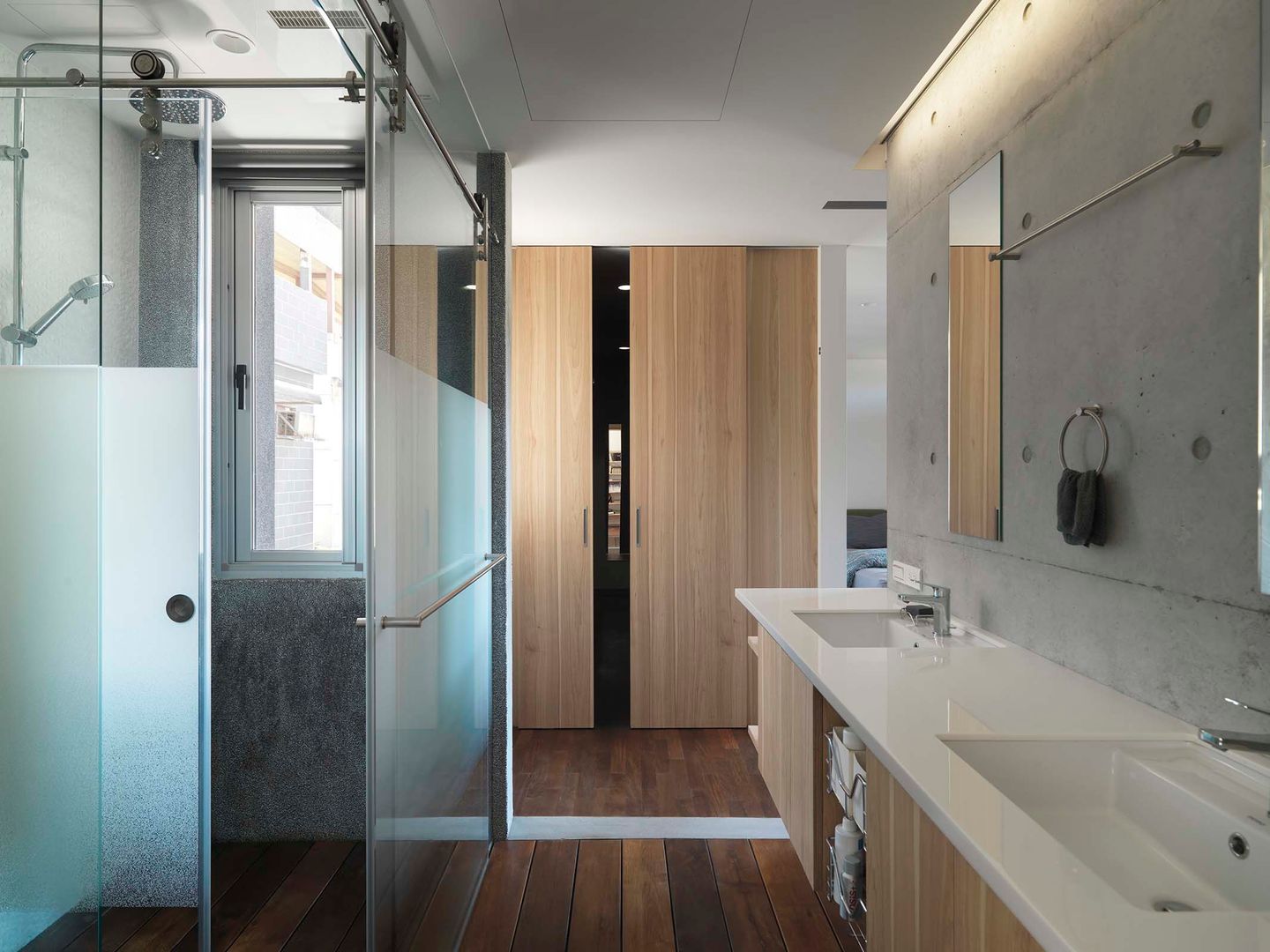 自然清亮 前置建築 Preposition Architecture Modern bathroom