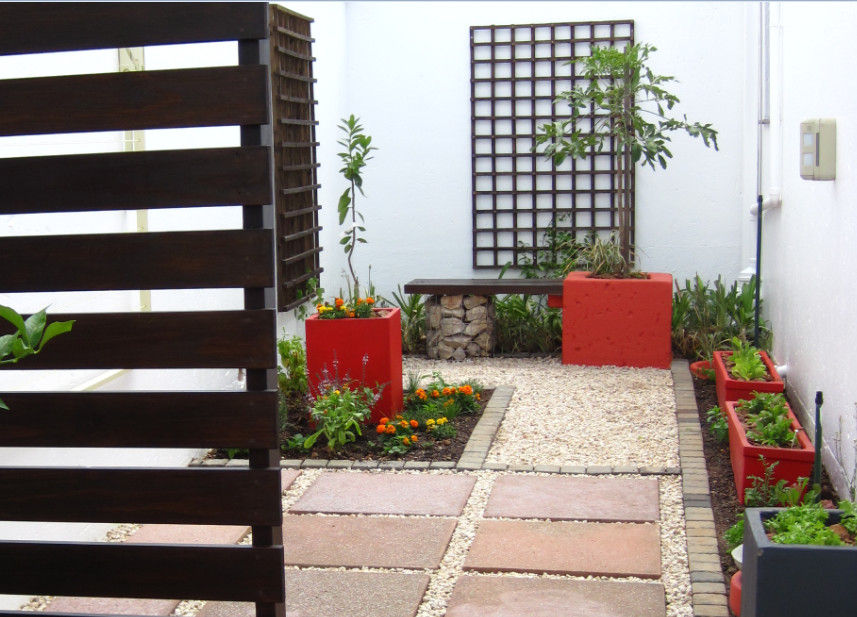 Small Garden spaces Young Landscape Design Studio Modern style gardens