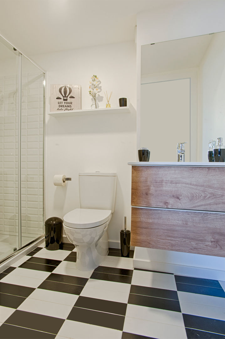 homify Scandinavian style bathroom