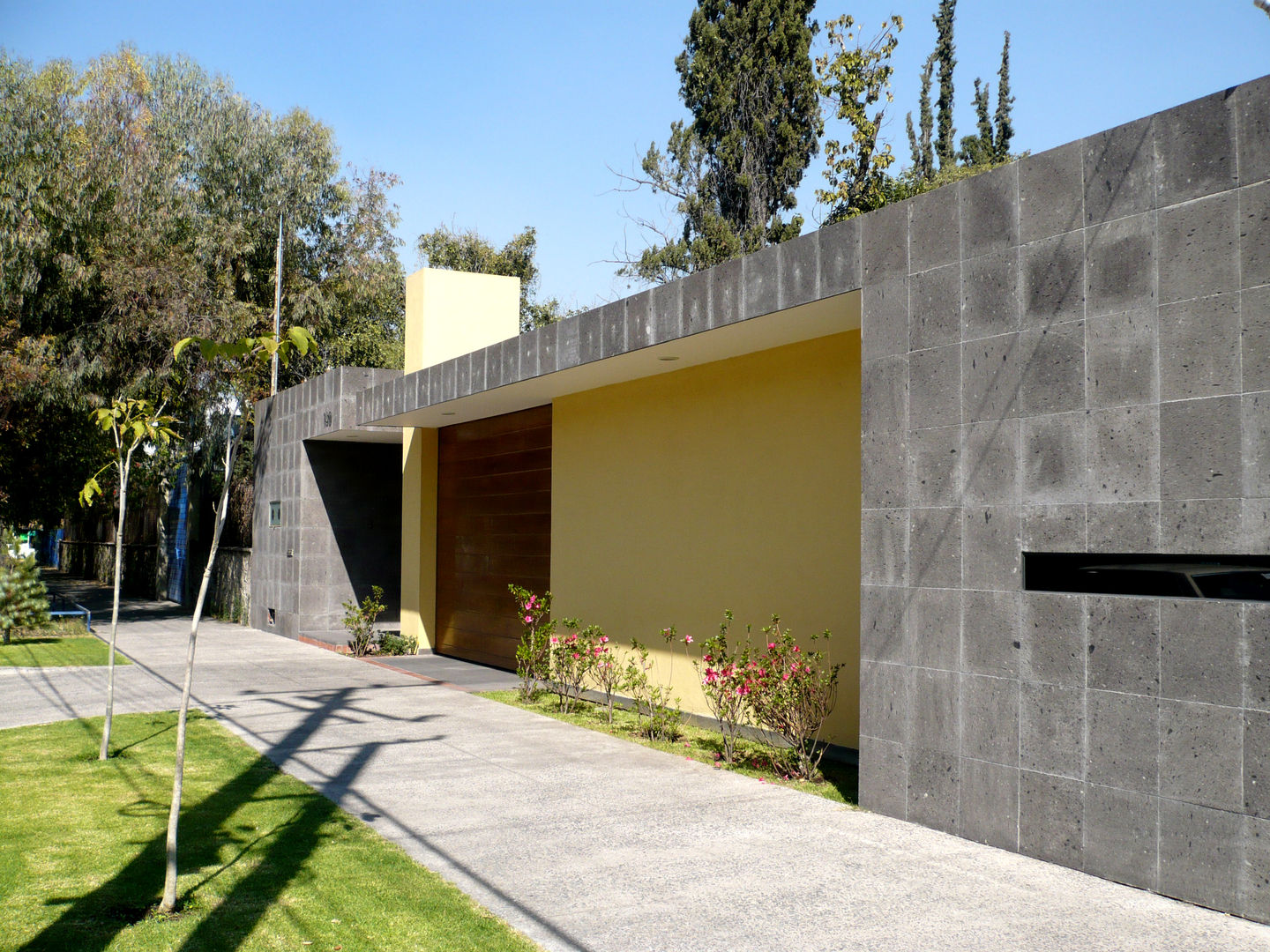 Can SeV Taller A3 SC Casas modernas Piedra