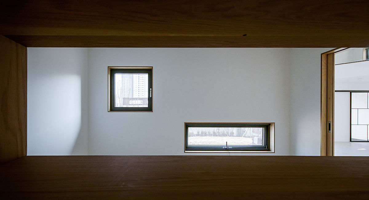 양산주택- 고래의꿈 , (주)건축사사무소 코비 (주)건축사사무소 코비 Modern windows & doors