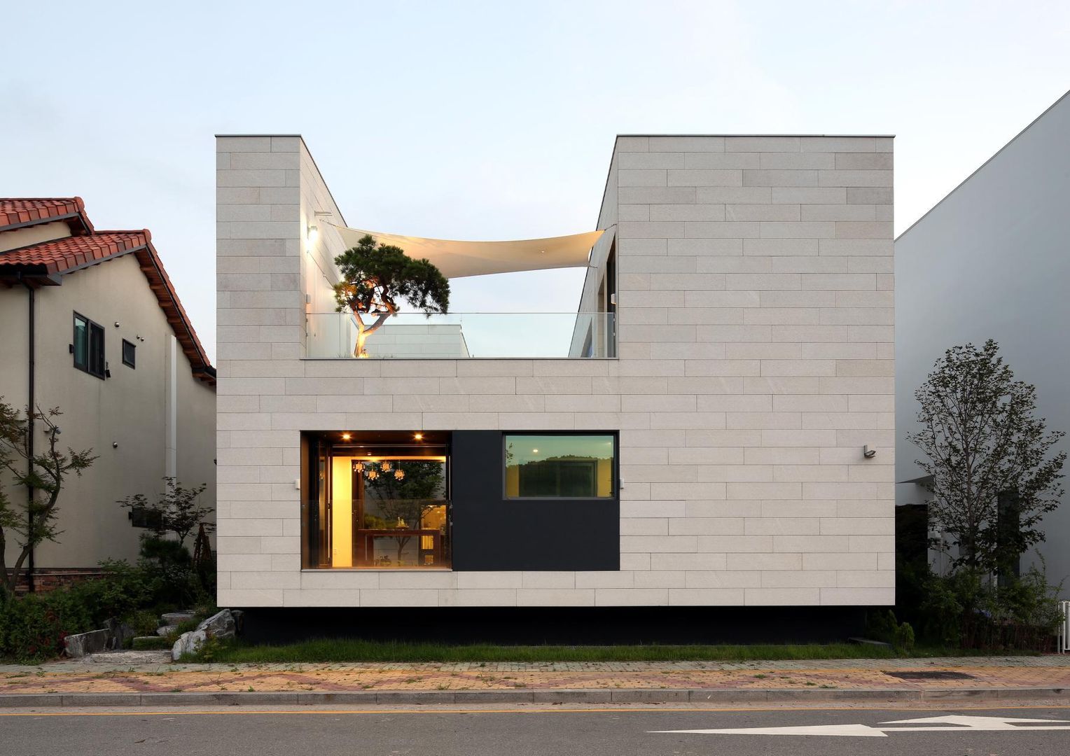 운중천 이웃집, 아키누스(건축동인) 건축사사무소 아키누스(건축동인) 건축사사무소 Modern Houses