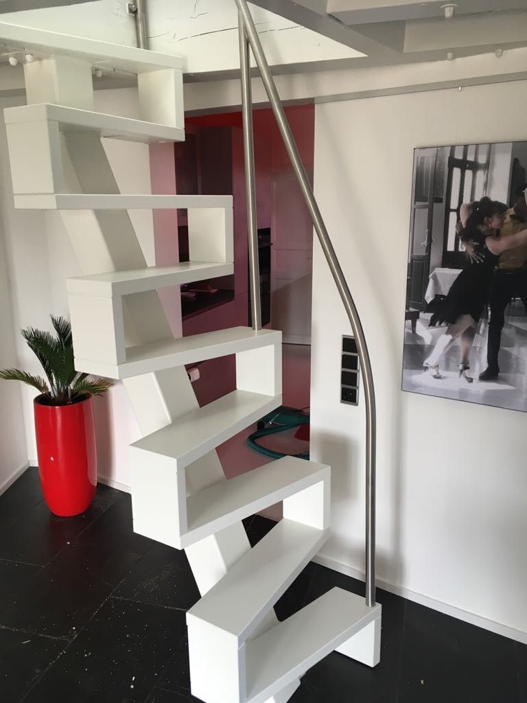 Raumspartreppe Rösrath lifestyle-treppen.de Modern Corridor, Hallway and Staircase Wood Wood effect Treppe,Raumspartreppe,Spartreppe