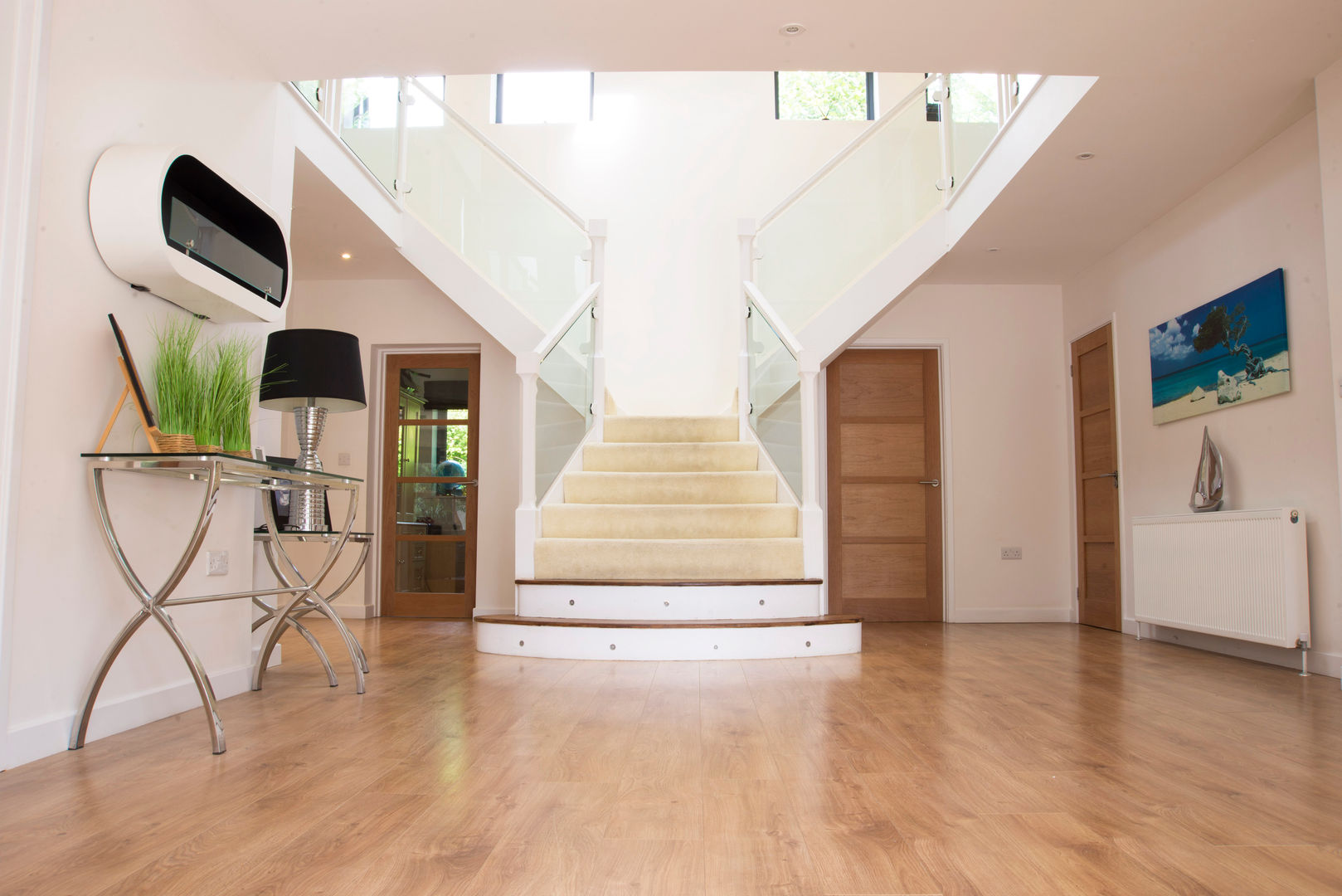 Entrance dwell design Modern Corridor, Hallway and Staircase