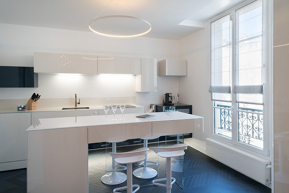 Georges V, PARIS VIII, lignedroite lignedroite Classic style kitchen