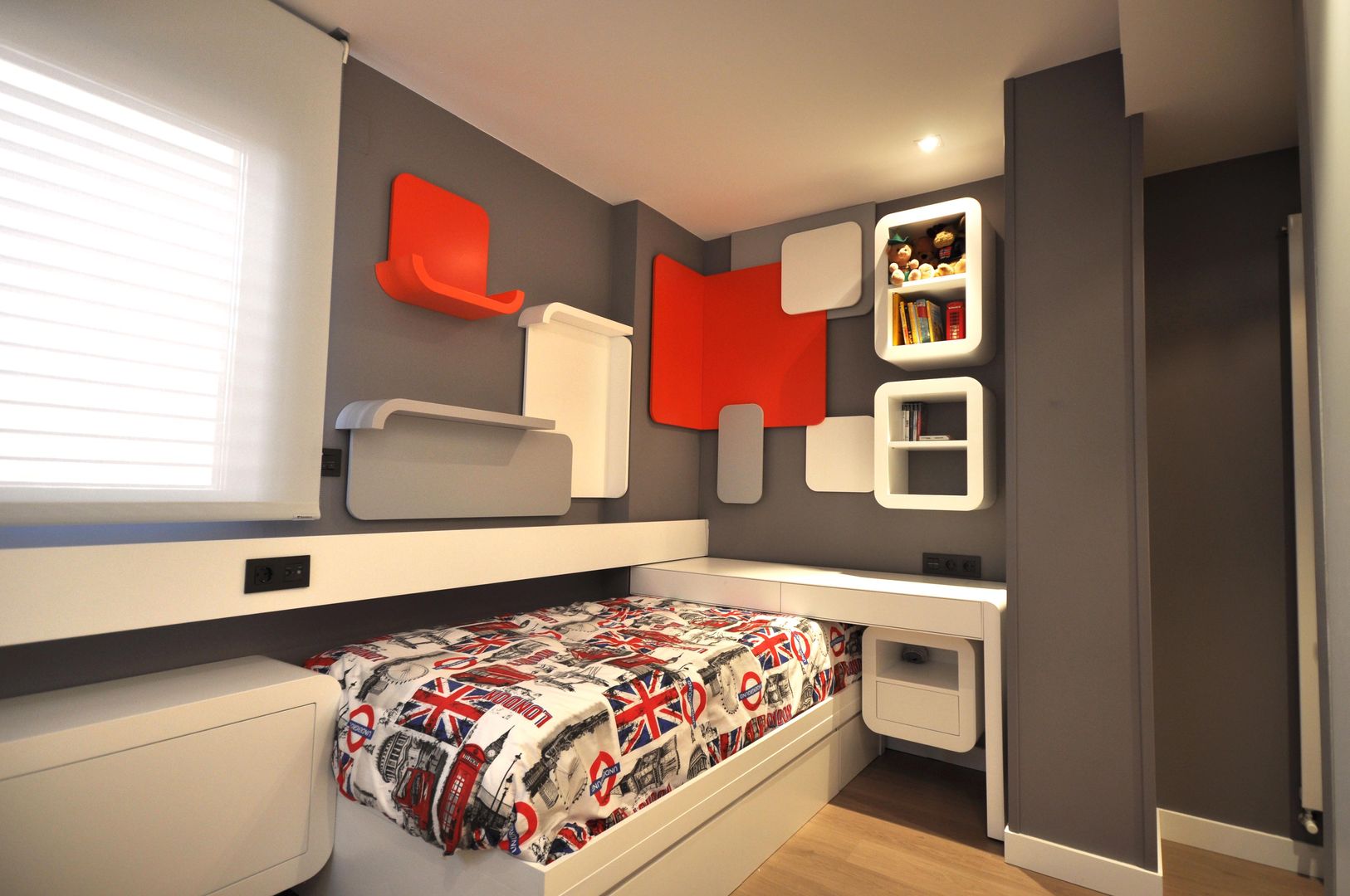 Piso bajo en el Sur de Madrid, Estudio Arinni S.L. Estudio Arinni S.L. Modern nursery/kids room