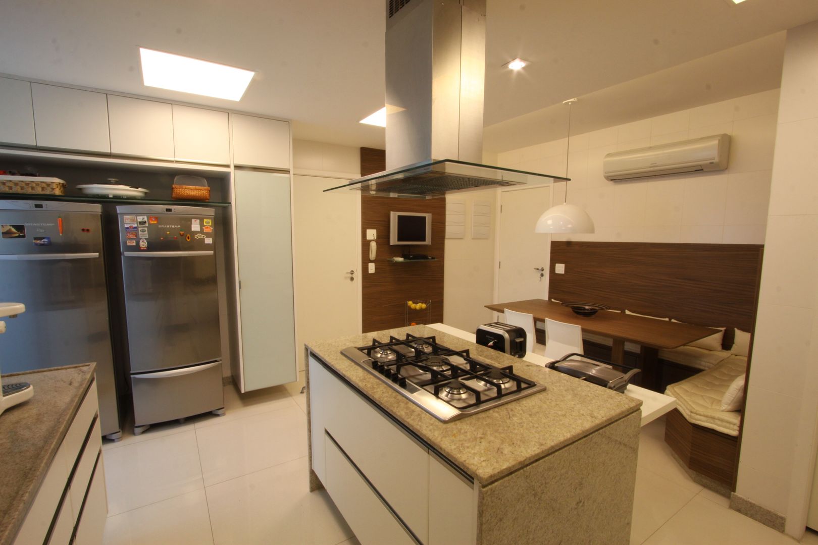 Apartamento Av Lucio Costa - Barra da Tijuca, Arquinovação - Projetos e Obras Arquinovação - Projetos e Obras Modern kitchen