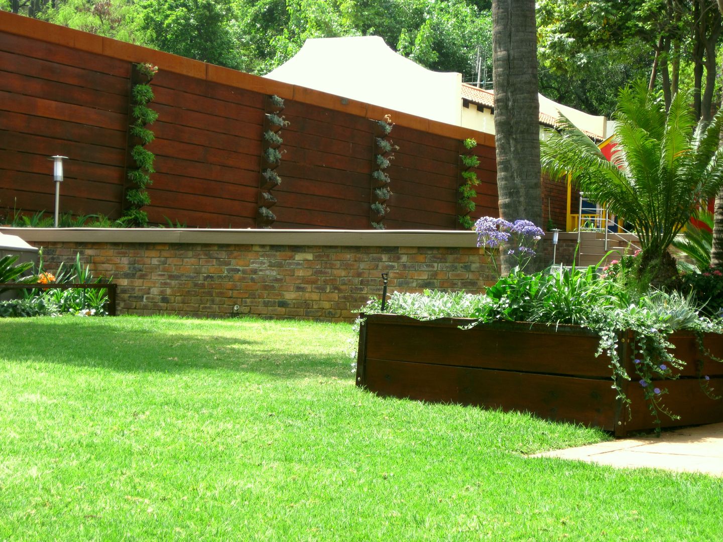 Large Family Garden Young Landscape Design Studio Garden