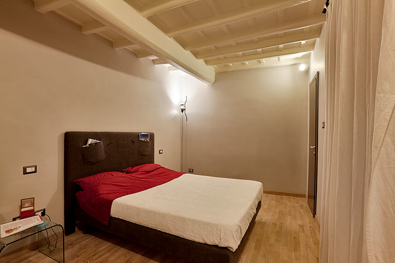 RMD_FLAT, Caterina Raddi Caterina Raddi Modern style bedroom