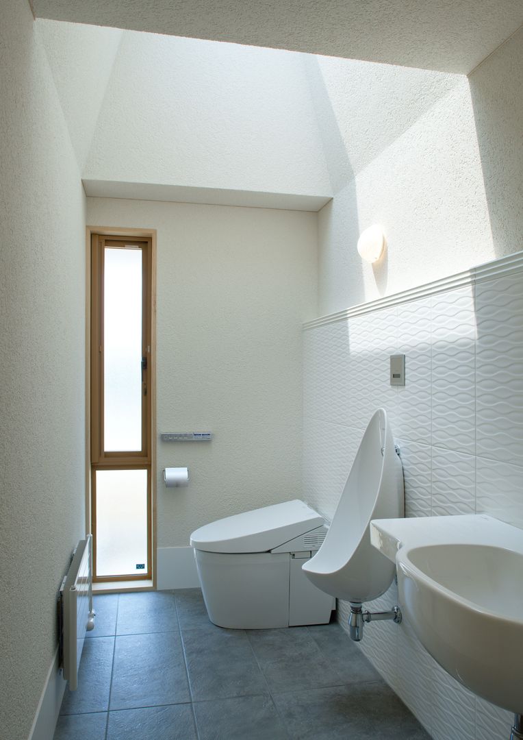 villa azumino わたしの家, アトリエ・アースワーク アトリエ・アースワーク Scandinavian style bathroom
