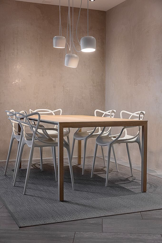Rigore e colore, MD Creative Lab - Architettura & Design MD Creative Lab - Architettura & Design Modern dining room Limestone