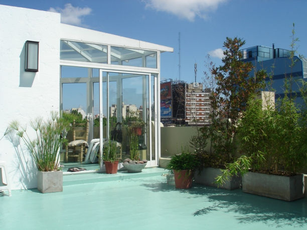 REMODELACION Y AMPLIACION PH EN PALERMO - BUENOS AIRES, ARQUITECTA MORIELLO ARQUITECTA MORIELLO بلكونة أو شرفة