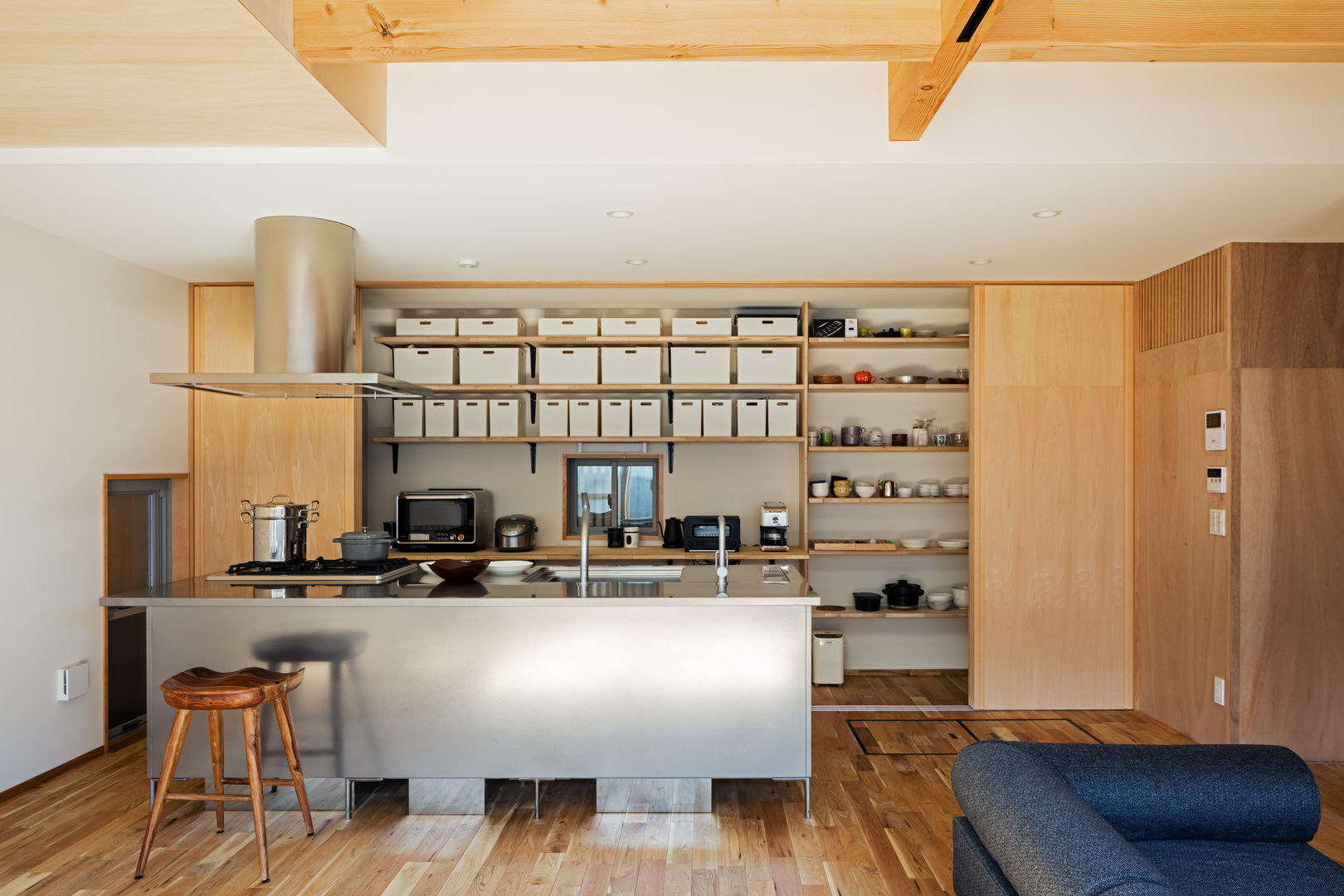 S-house, coil松村一輝建設計事務所 coil松村一輝建設計事務所 Minimalist kitchen