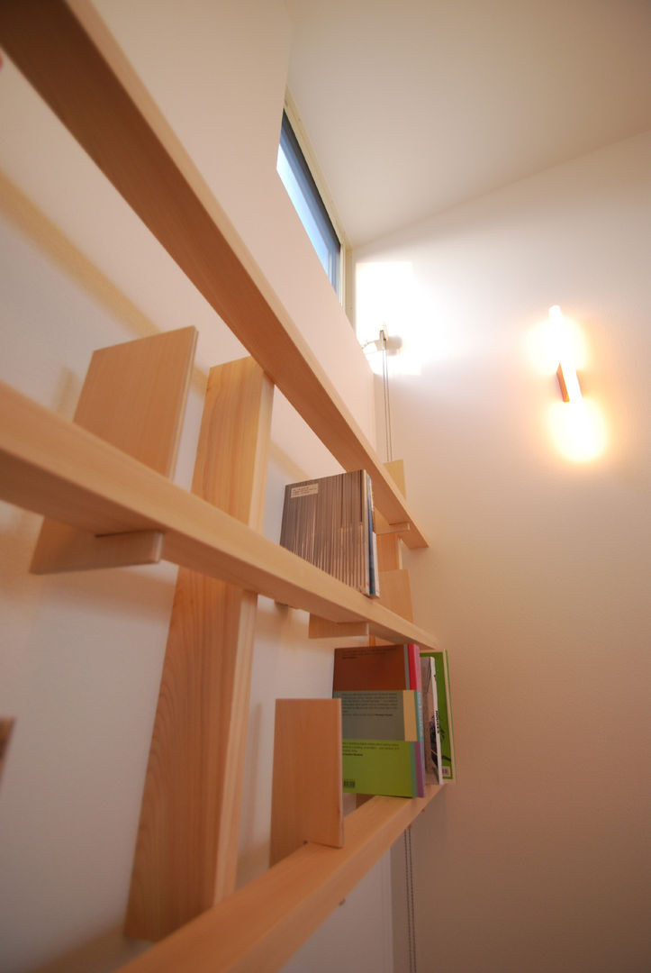 wall × wall, Ju Design 建築設計室 Ju Design 建築設計室 Salas de estilo moderno Madera Acabado en madera