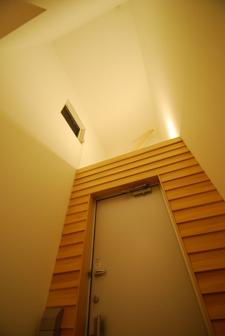 wall × wall, Ju Design 建築設計室 Ju Design 建築設計室 Pasillos, vestíbulos y escaleras modernos Madera Acabado en madera