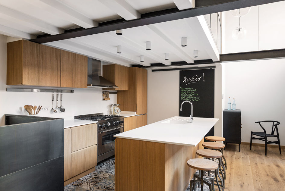 LOFT N, NOMADE ARCHITETTURA E INTERIOR DESIGN NOMADE ARCHITETTURA E INTERIOR DESIGN Dapur Gaya Industrial