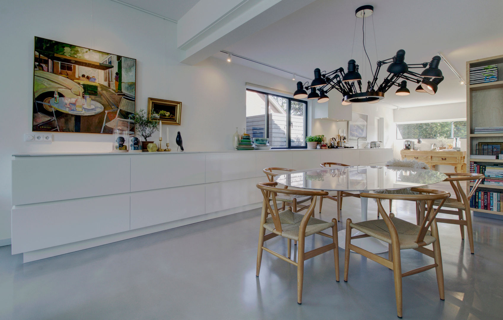 homify Modern dining room