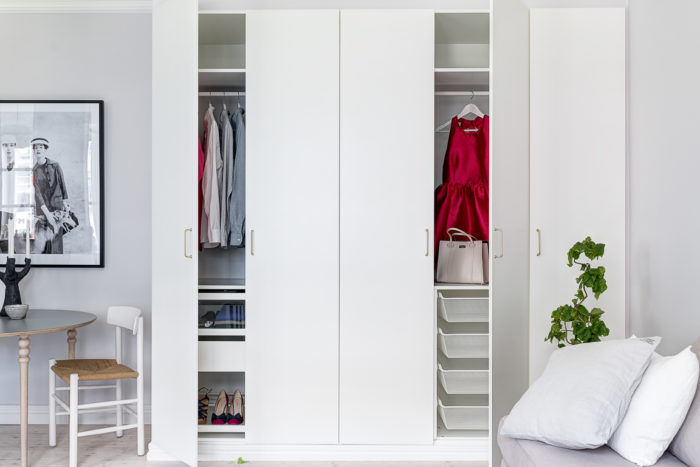 homify Scandinavian style bedroom Wardrobes & closets
