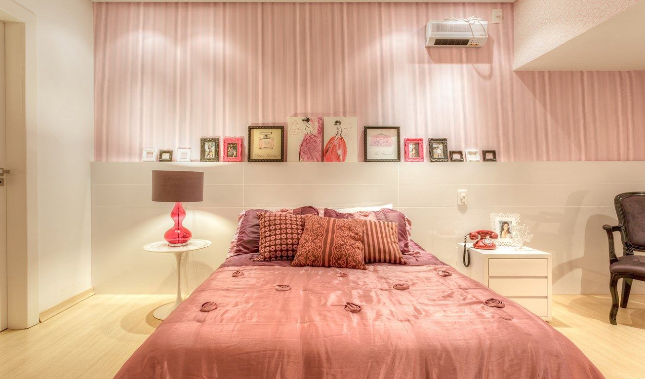 Quarto da menina JANAINA NAVES - Design & Arquitetura Quartos ecléticos MDF quarto rosa,quarto cama casal,quarto retrô