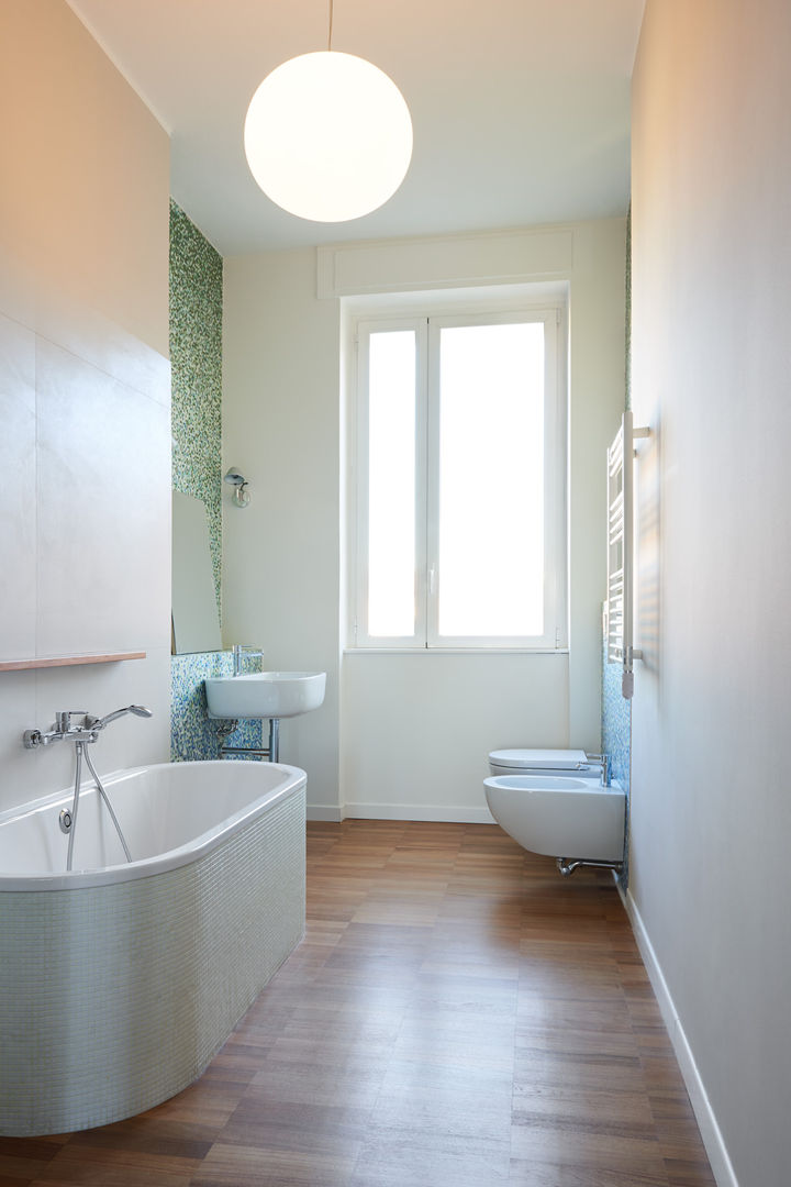 Casa sulla Darsena, disegnoinopera disegnoinopera Minimalist style bathroom