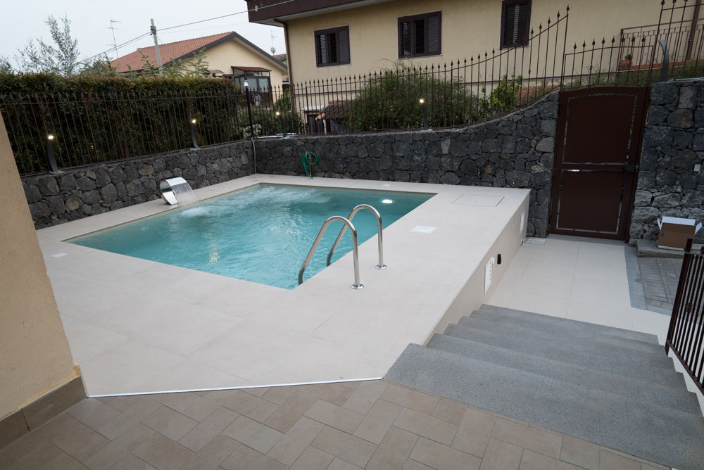 Villa Unifamiliare 300mq , T_C_Interior_Design___ T_C_Interior_Design___ Classic style pool