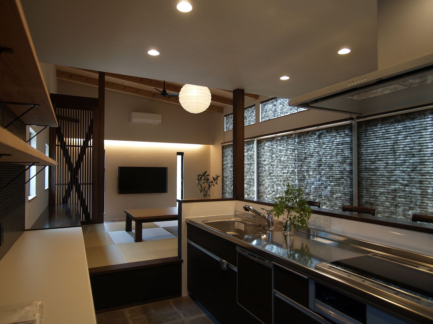 庵川の家, ａｉ建築アトリエ ａｉ建築アトリエ Eclectic style kitchen