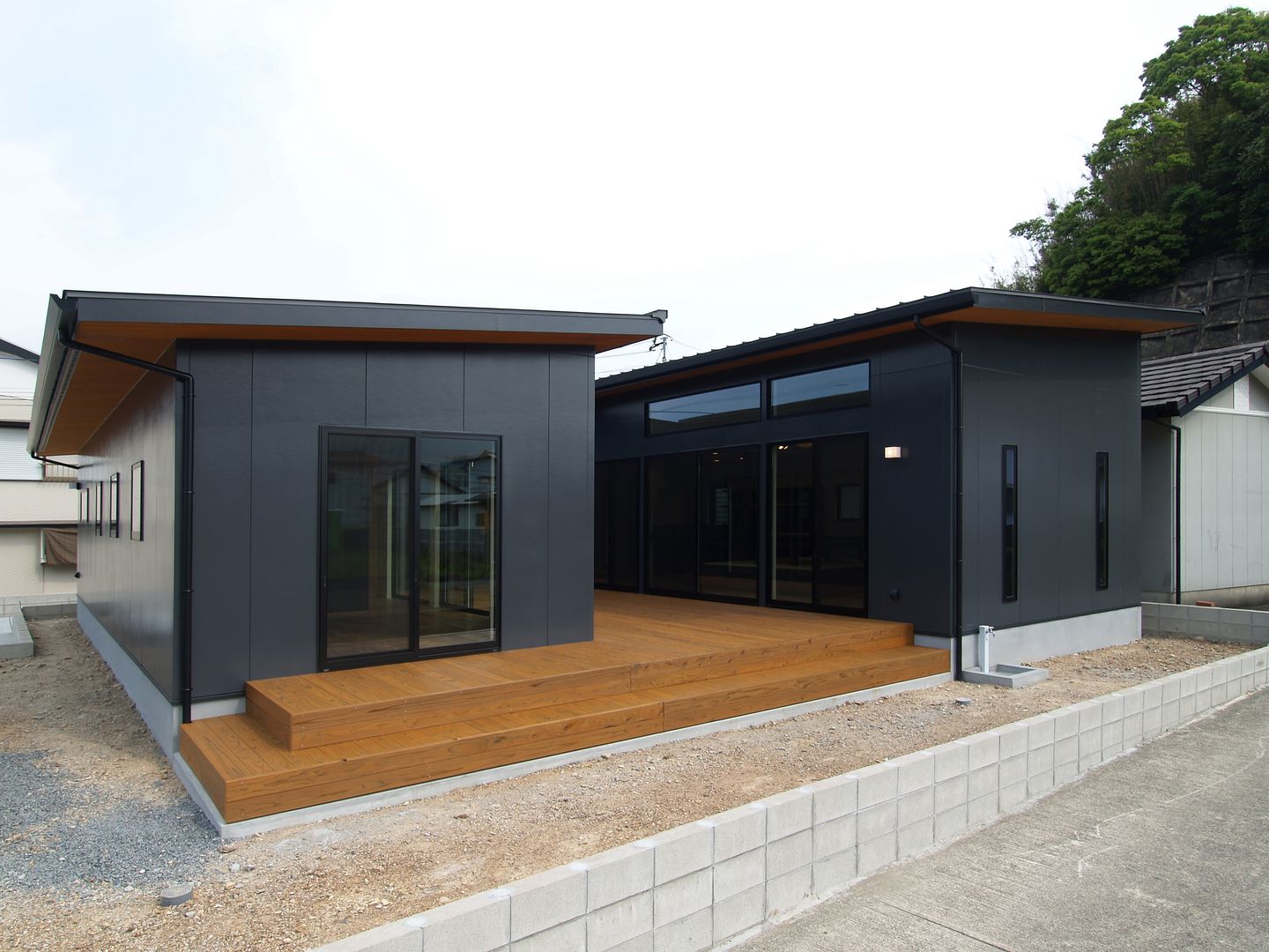 庵川の家, ａｉ建築アトリエ ａｉ建築アトリエ Casas de estilo ecléctico