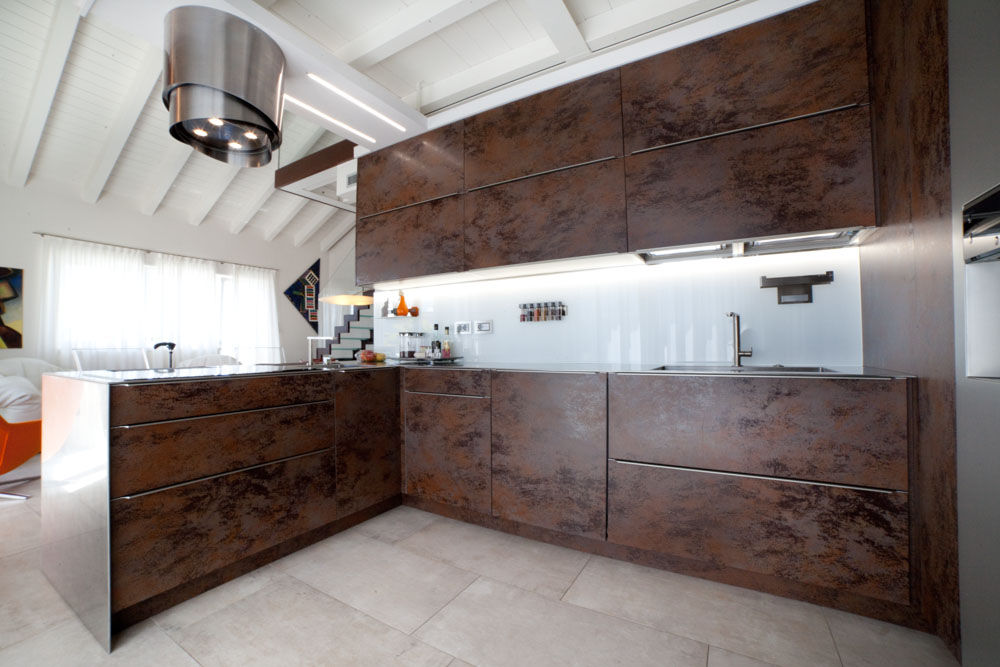 K1, Andrea Picinelli Andrea Picinelli Kitchen Cabinets & shelves