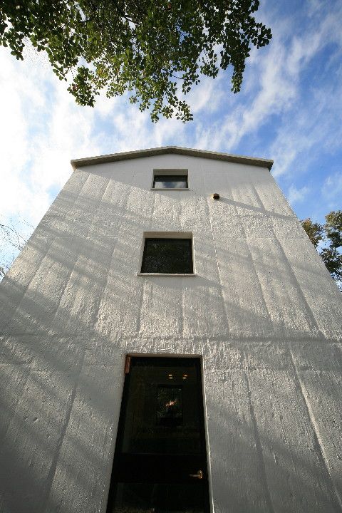 吉根の家, TOMOAKI UNO ARCHITECTS TOMOAKI UNO ARCHITECTS Rustic style house Reinforced concrete