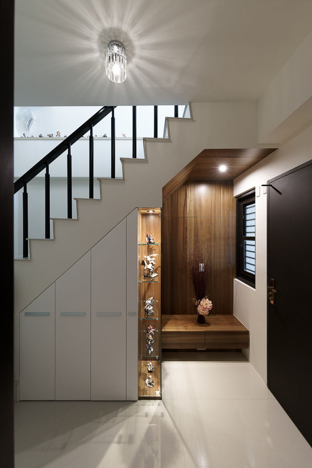 善化 貝森朵夫二期 , 橡樹設計Oak Design 橡樹設計Oak Design Eclectic style corridor, hallway & stairs