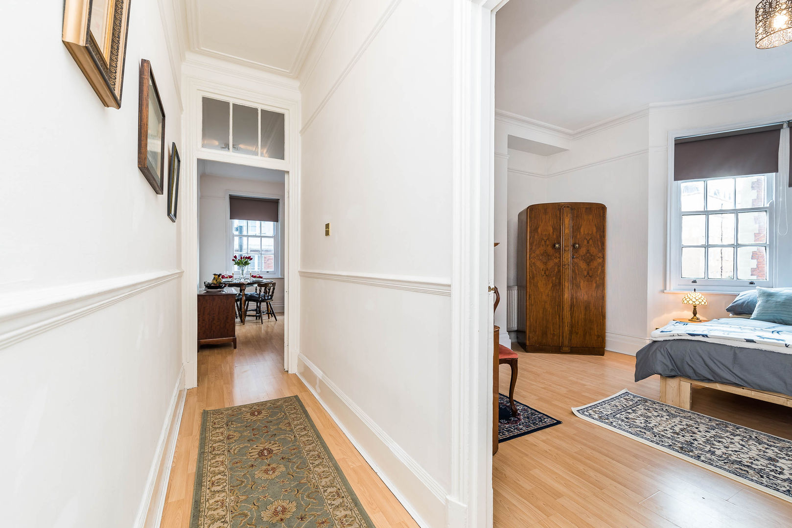 London Portman Refurbishment , designSTUDIO - Lopes da Silva designSTUDIO - Lopes da Silva Classic style corridor, hallway and stairs