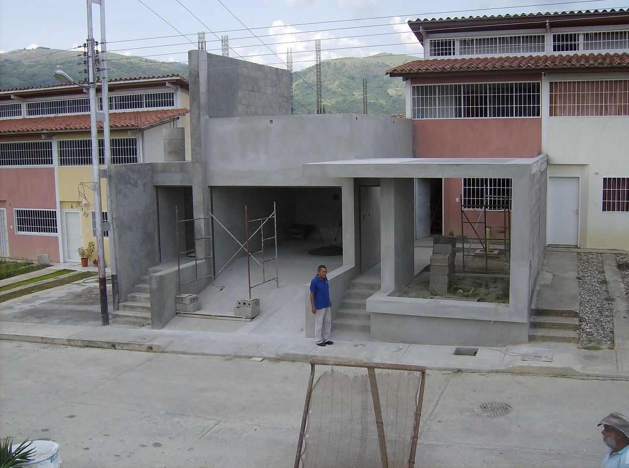 Townhouse en Cúa., MARATEA estudio MARATEA estudio Modern houses Concrete