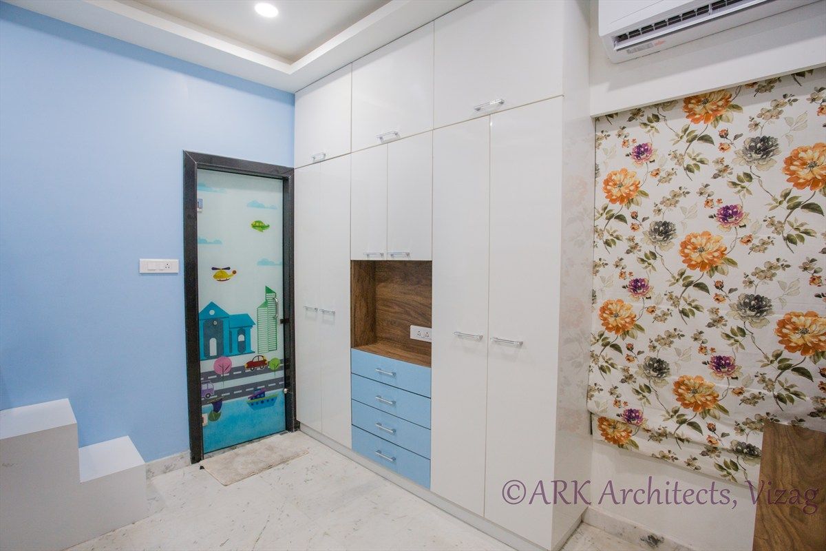 Small Flat, Cosy Interiors, ARK Architects & Interior Designers ARK Architects & Interior Designers Modern Kid's Room