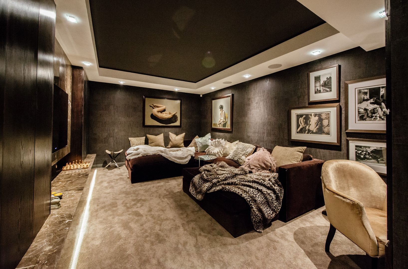 Luxurious Clifton Apartment, Inhouse Inhouse Moderner Multimedia-Raum