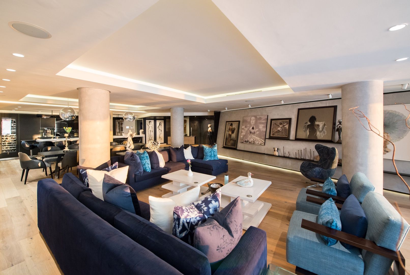 Luxurious Clifton Apartment, Inhouse Inhouse Nowoczesny salon