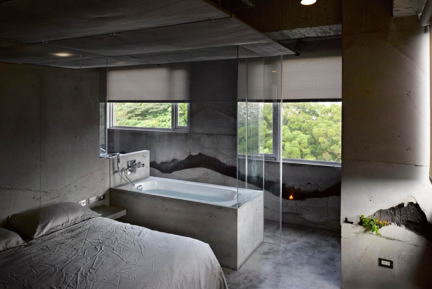 自己，享盡美景與泡澡時光。 本晴設計 Minimalist bedroom