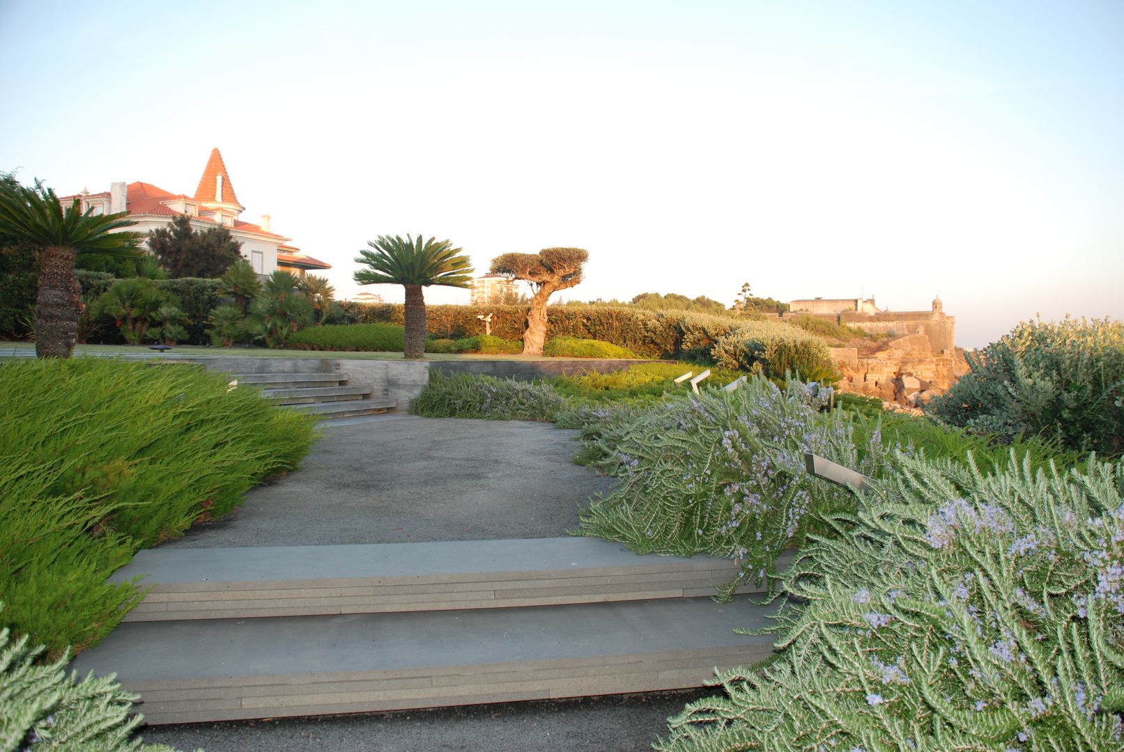 Jardim Privado, Verde Esquisso Lda. Verde Esquisso Lda. Jardins modernos Jardim,Moradias