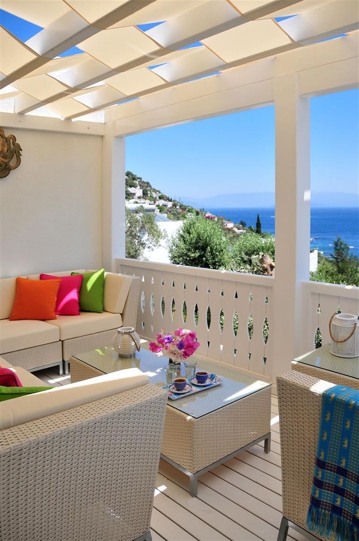 homify Mediterranean style balcony, veranda & terrace