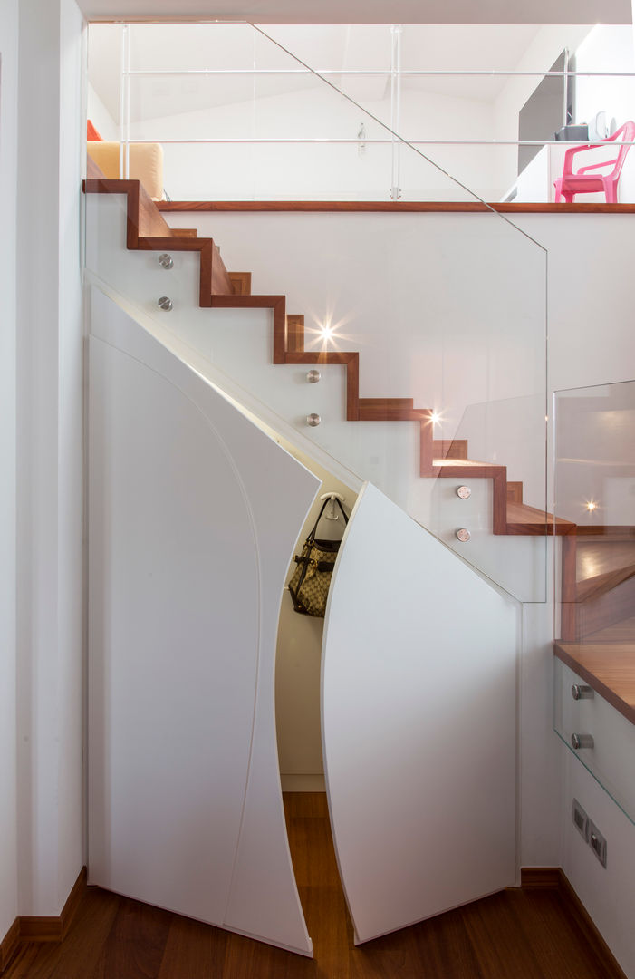 Residenza Privata, grafite design grafite design Modern Corridor, Hallway and Staircase