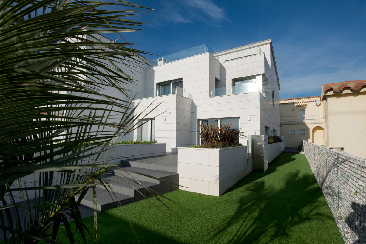 Proyecto integral de vivienda en el mar, HD Arquitectura d'interiors HD Arquitectura d'interiors Casas minimalistas