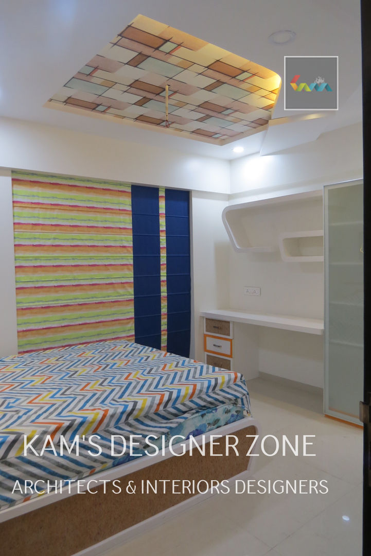 Home Interior Design for PREETI AGARWAL, KAMS DESIGNER ZONE KAMS DESIGNER ZONE غرفة نوم