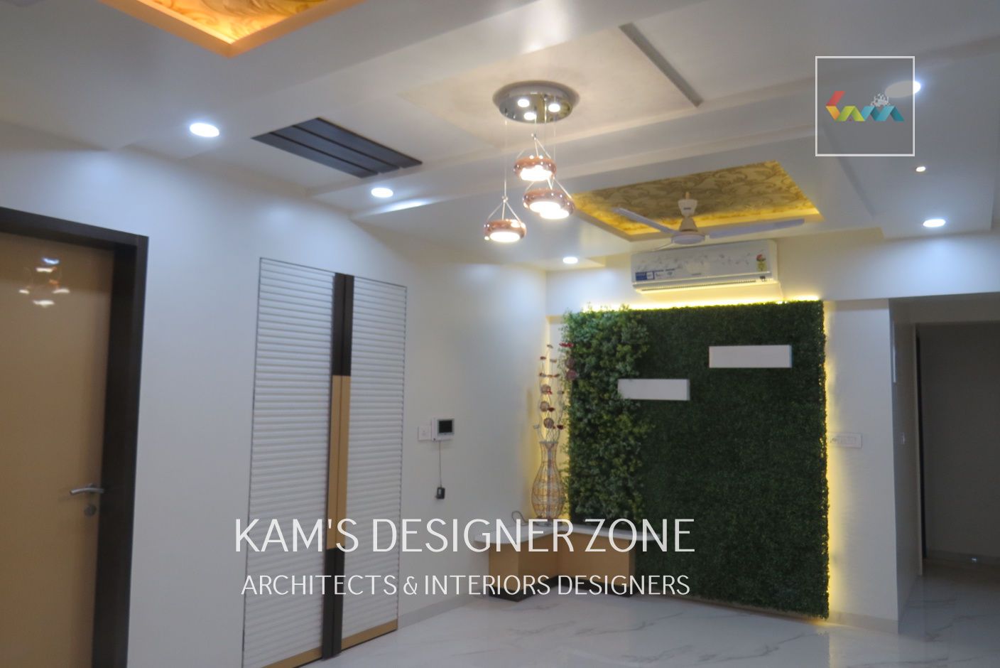 Home Interior Design for PREETI AGARWAL, KAMS DESIGNER ZONE KAMS DESIGNER ZONE Modern walls & floors